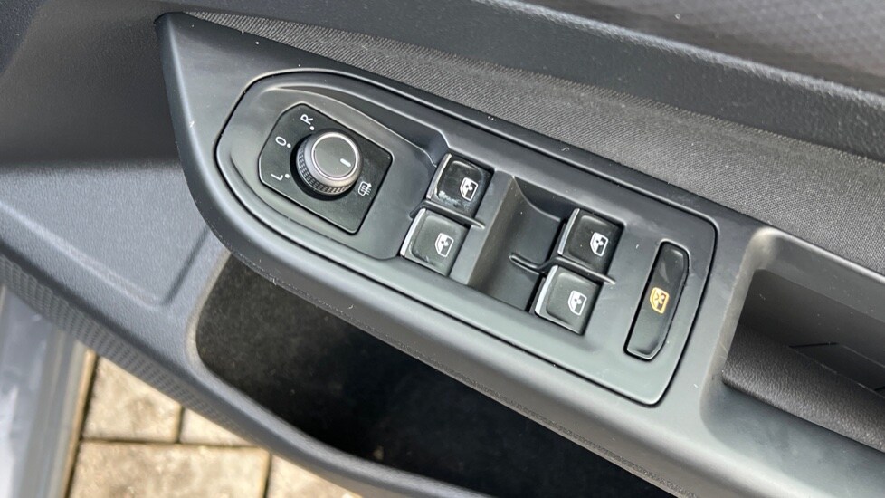 Used Volkswagen Golf 2022 for sale - 77036066: Photo 33