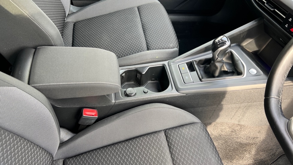 Used Volkswagen Golf 2022 for sale - 77036066: Photo 42