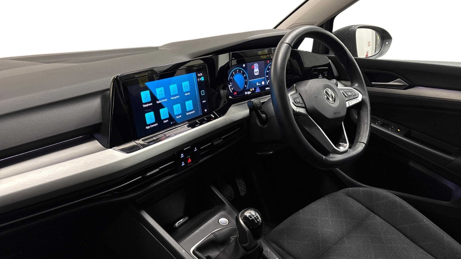 Used Volkswagen Golf 2021 for sale - 76901496: Photo 2