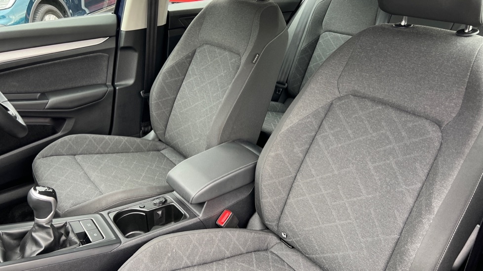 Used Volkswagen Golf 2024 for sale - 76276265: Photo 37