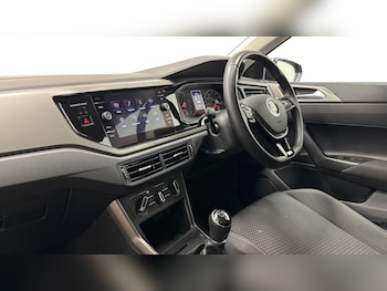 Used Volkswagen Polo 2021 for sale - 75796619: Photo