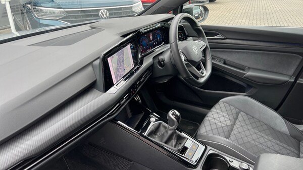 Used Volkswagen Golf 2024 for sale - 76124757: Photo 2