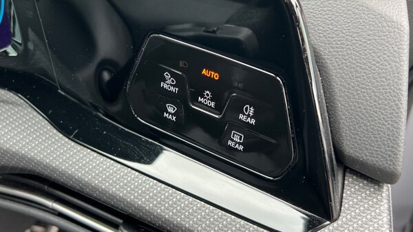 Used Volkswagen Golf 2024 for sale - 76124757: Photo 32
