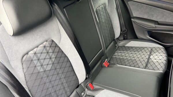 Used Volkswagen Golf 2024 for sale - 76124757: Photo 38