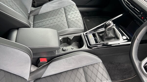 Used Volkswagen Golf 2024 for sale - 76124757: Photo 44
