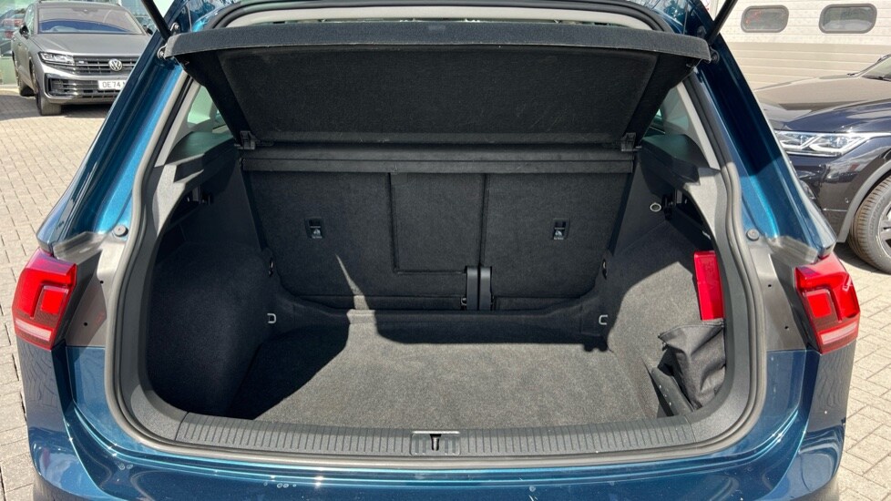 Used Volkswagen Tiguan 2022 for sale - 76096016: Photo 16