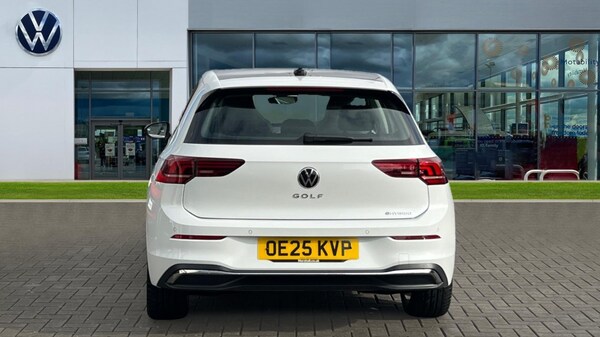 Used Volkswagen Golf 2025 for sale - 75522088: Photo 11