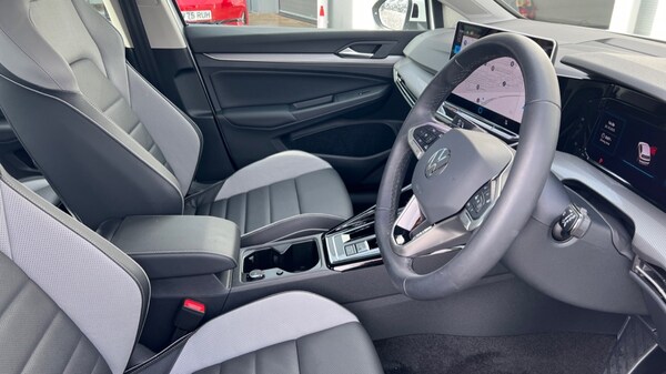 Used Volkswagen Golf 2025 for sale - 75522088: Photo 26