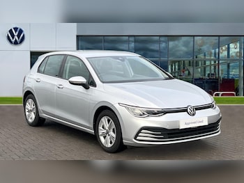 2022 - GOLF 2.0 TDI Life 5dr