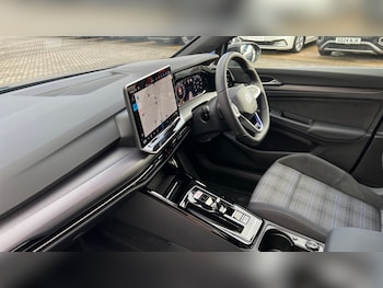 Used Volkswagen Golf 2025 for sale - 76514754: Photo