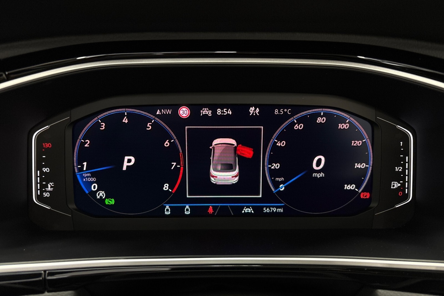 Used Volkswagen T-Roc 2025 for sale - 76915081: Photo 11