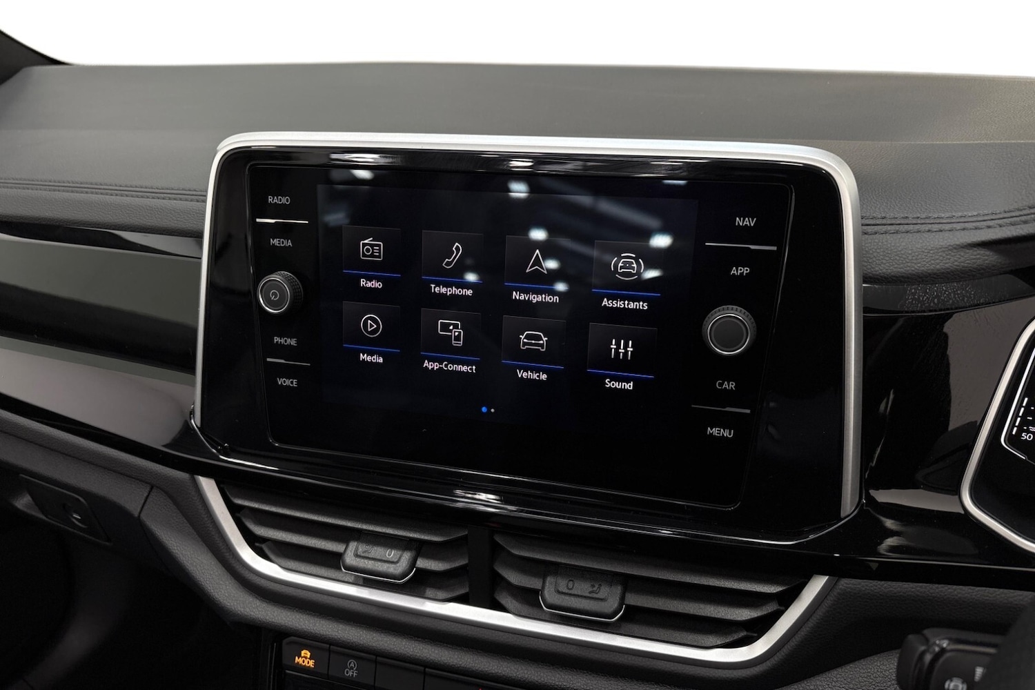 Used Volkswagen T-Roc 2025 for sale - 76915081: Photo 12