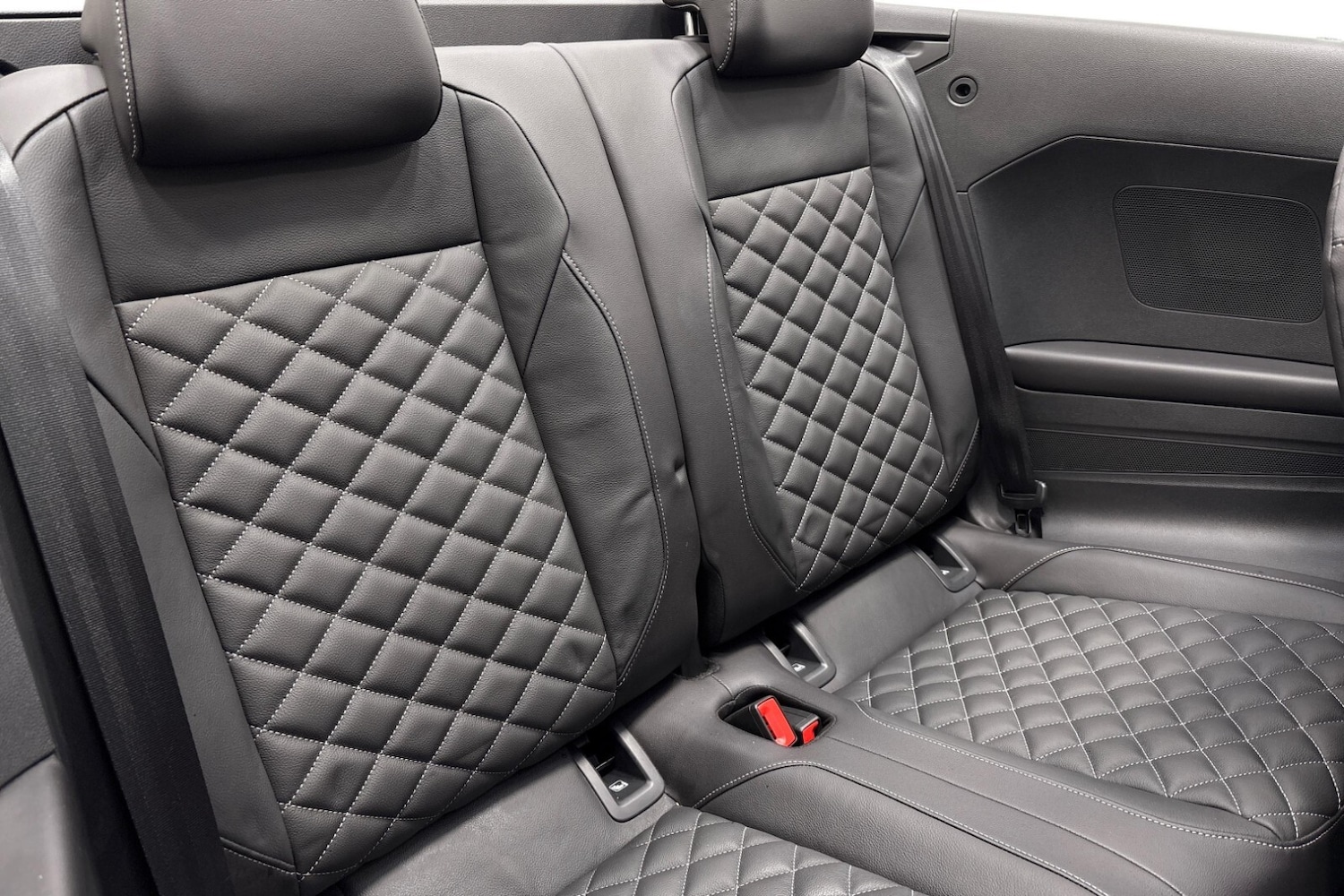 Used Volkswagen T-Roc 2025 for sale - 76915081: Photo 9