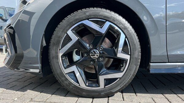 Used Volkswagen Golf 2025 for sale - 75702507: Photo 19