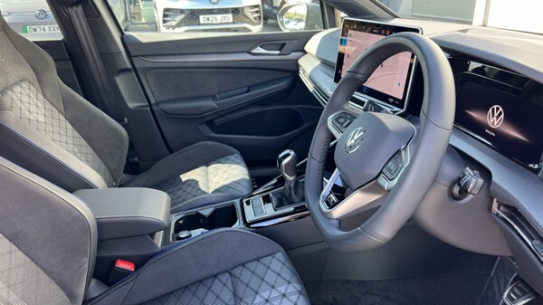 Used Volkswagen Golf 2025 for sale - 75702507: Photo 26