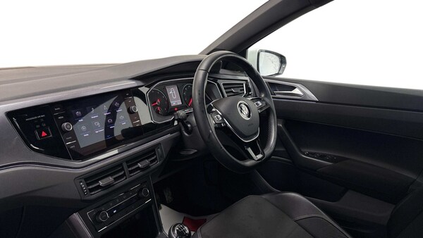 Used Volkswagen Polo 2021 for sale - 76112471: Photo 2