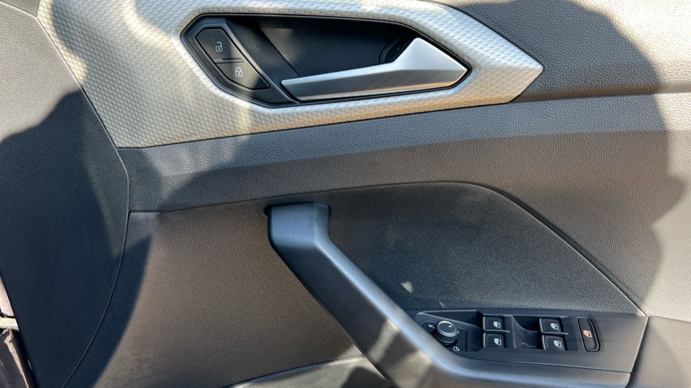 Used Volkswagen T-Cross 2023 for sale - 76668188: Photo 37