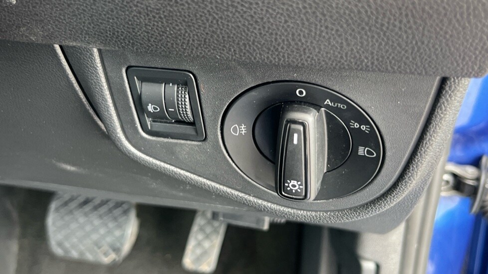 Used Volkswagen Polo 2023 for sale - 76458742: Photo 32