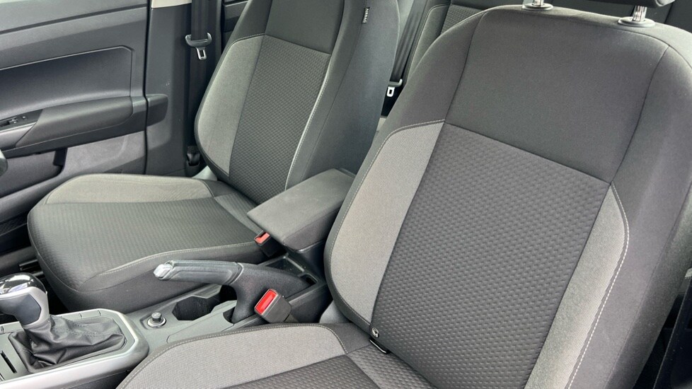 Used Volkswagen Polo 2023 for sale - 76458742: Photo 37