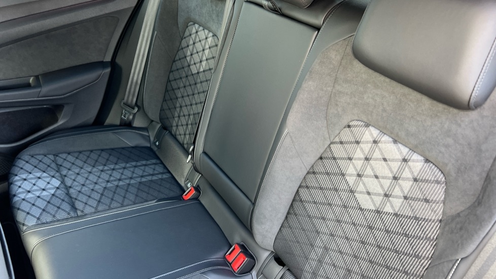 Used Volkswagen Golf 2025 for sale - 76652458: Photo 15