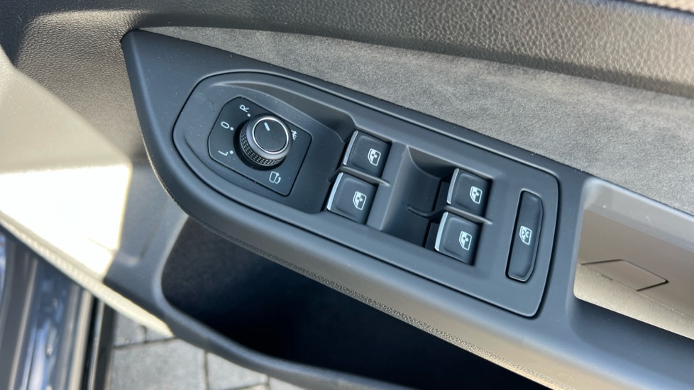 Used Volkswagen Golf 2025 for sale - 76652458: Photo 33