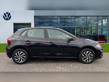 Used Volkswagen Polo 2023 for sale - 76563650: Photo