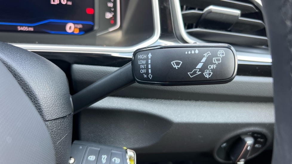 Used Volkswagen T-Roc 2024 for sale - 76593762: Photo 40