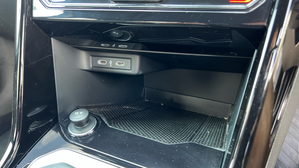 Used Volkswagen T-Roc 2024 for sale - 76593762: Photo 42