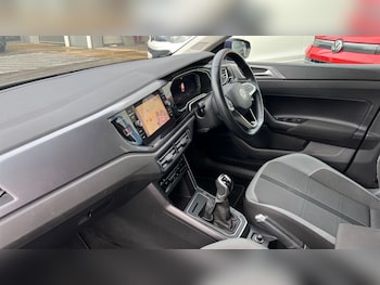 Used Volkswagen Polo 2022 for sale - 77010387: Photo