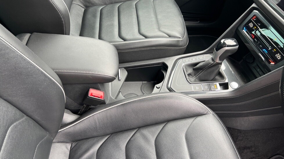 Used Volkswagen Tiguan 2022 for sale - 76062375: Photo 42