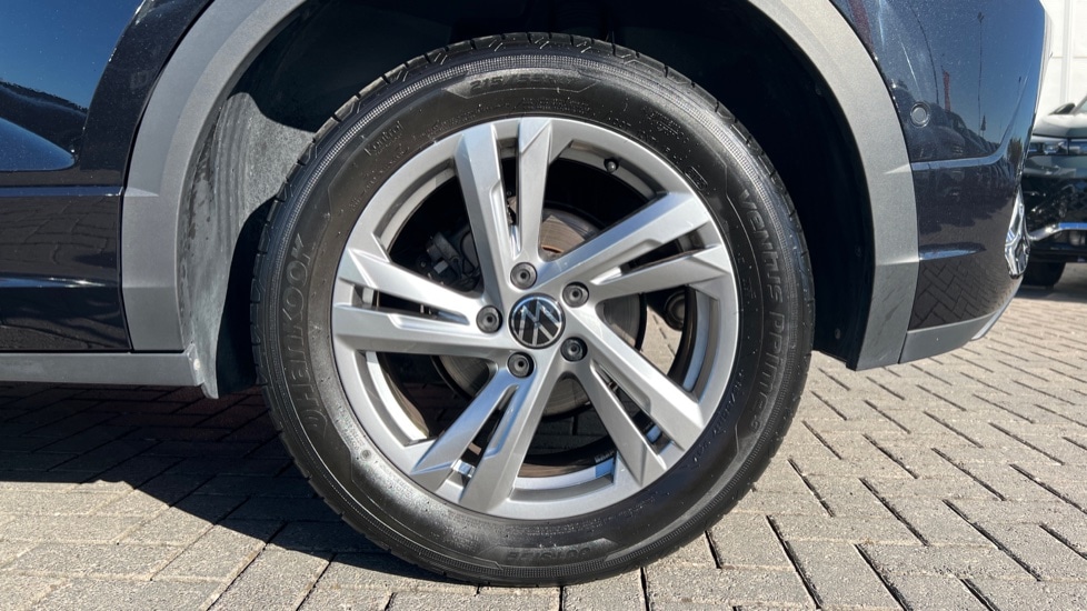 Used Volkswagen T-Roc 2023 for sale - 76984013: Photo 28