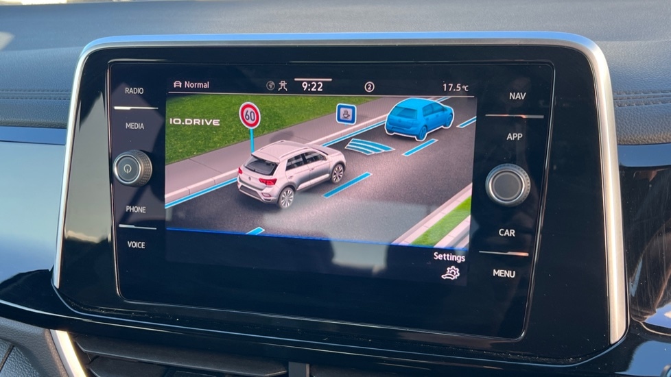 Used Volkswagen T-Roc 2023 for sale - 76984013: Photo 33