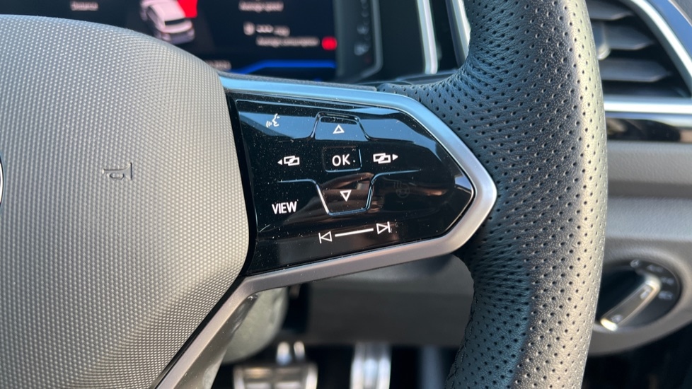 Used Volkswagen T-Roc 2023 for sale - 76984013: Photo 39