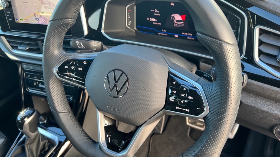 Used Volkswagen T-Roc 2023 for sale - 76984013: Photo 50