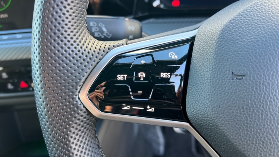 Used Volkswagen Golf 2022 for sale - 77031281: Photo 38