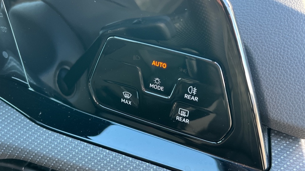 Used Volkswagen Golf 2022 for sale - 77031281: Photo 40