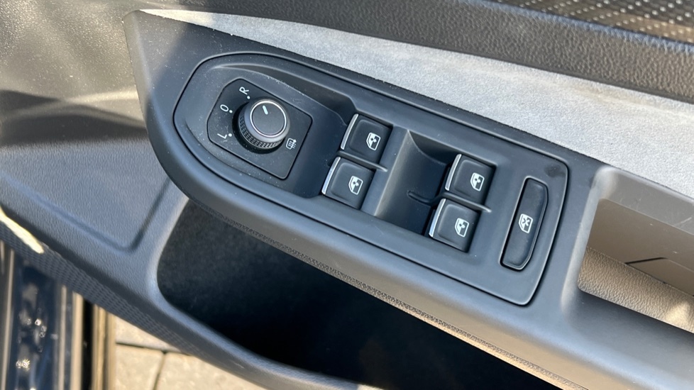 Used Volkswagen Golf 2022 for sale - 77031281: Photo 41