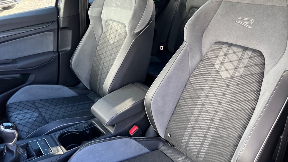 Used Volkswagen Golf 2022 for sale - 77031281: Photo 45