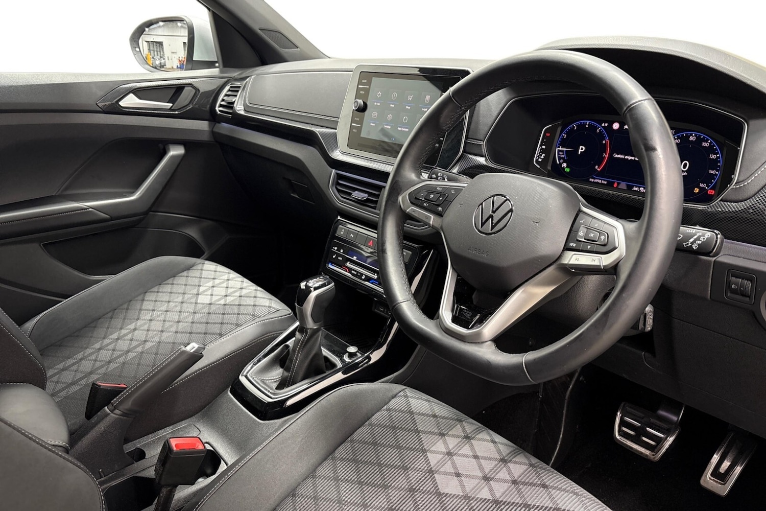 Used Volkswagen T-Cross 2025 for sale - 76842065: Photo 6