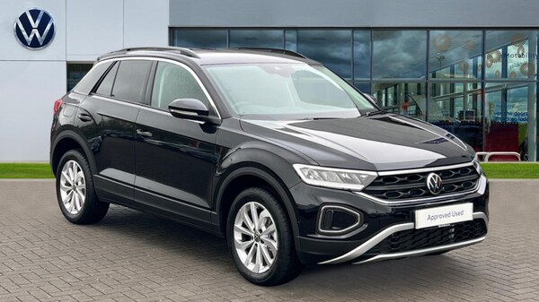 Used Volkswagen T-Roc 2025 for sale - 76116841: Photo 1