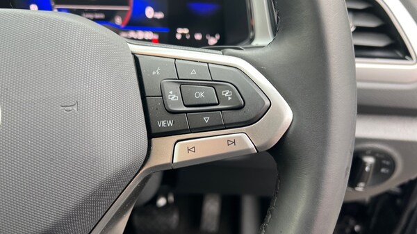Used Volkswagen T-Roc 2025 for sale - 76116841: Photo 31