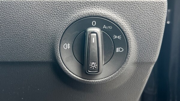 Used Volkswagen T-Roc 2025 for sale - 76116841: Photo 32
