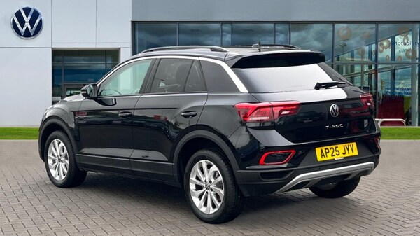 Used Volkswagen T-Roc 2025 for sale - 76116841: Photo 3