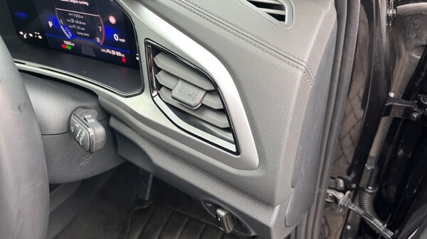 Used Volkswagen T-Roc 2025 for sale - 76116841: Photo 43