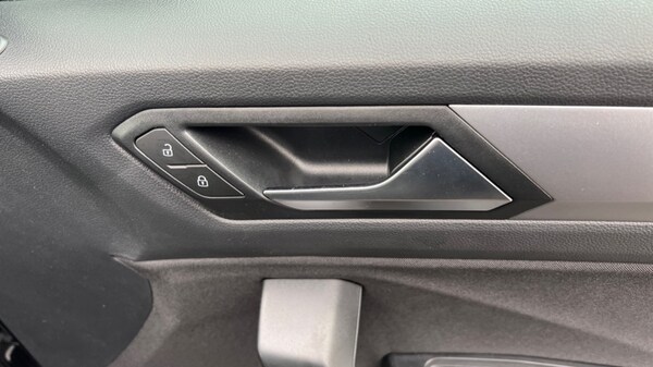 Used Volkswagen T-Roc 2025 for sale - 76116841: Photo 44