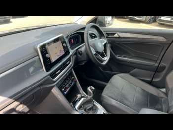 Used Volkswagen T-Roc 2022 for sale - 74755535: Photo