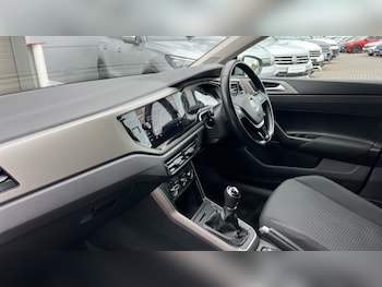 Used Volkswagen Polo 2020 for sale - 76007825: Photo 2