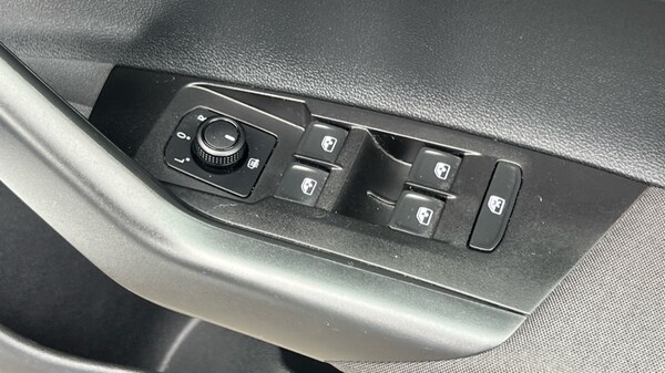 Used Volkswagen Polo 2020 for sale - 76007825: Photo 33