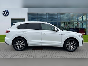 Used Volkswagen Touareg 2020 for sale - 76229400: Photo