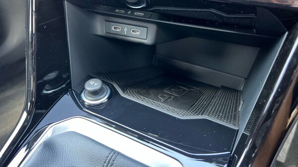 Used Volkswagen T-Roc 2025 for sale - 75763277: Photo 41